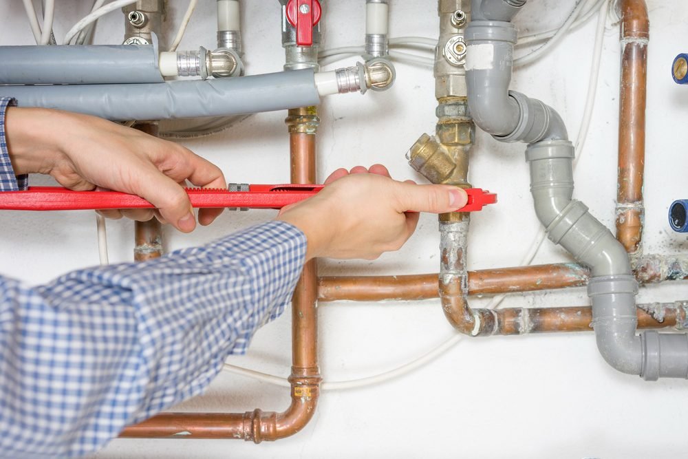 Gas-Line-Installation-Repair-Technician-Pipes